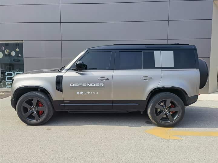 Фото 7 - Land Rover Defender