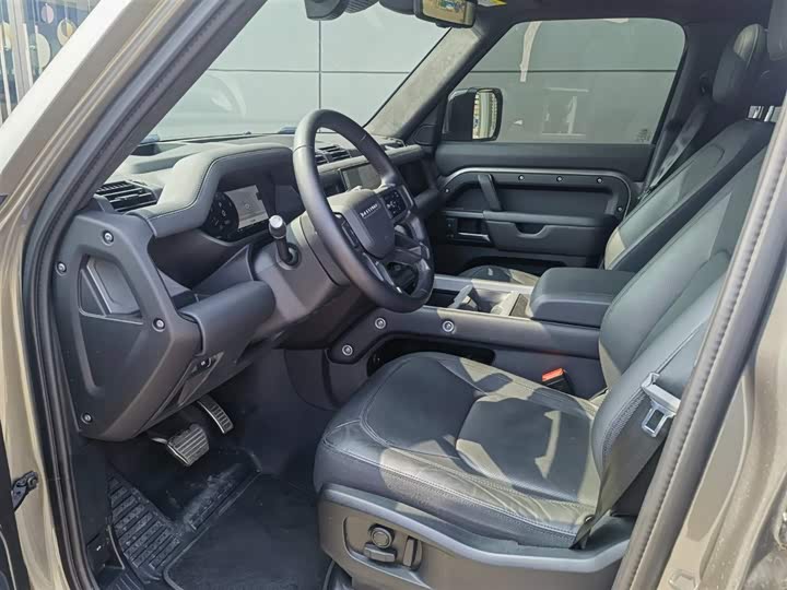 Фото 9 - Land Rover Defender