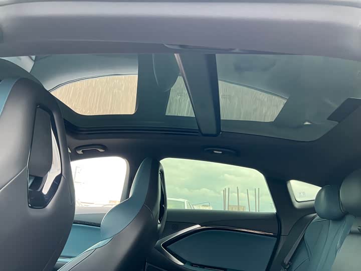 Фото 6 - MG Motor 7