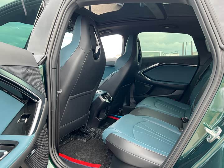 Фото 7 - MG Motor 7