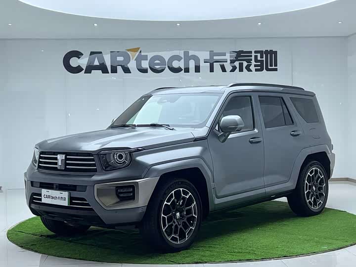 Фото 1 - Tank 700 Hybrid