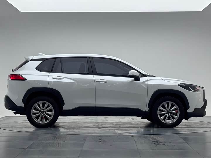 Фото 7 - Toyota Corolla Cross