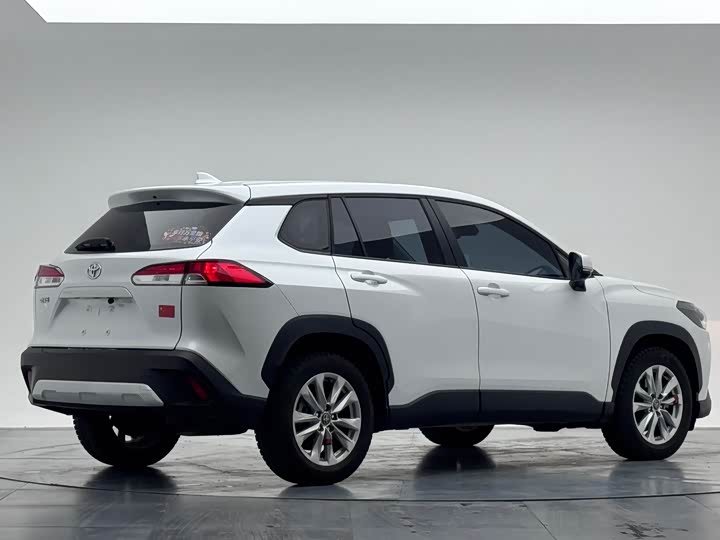 Фото 8 - Toyota Corolla Cross