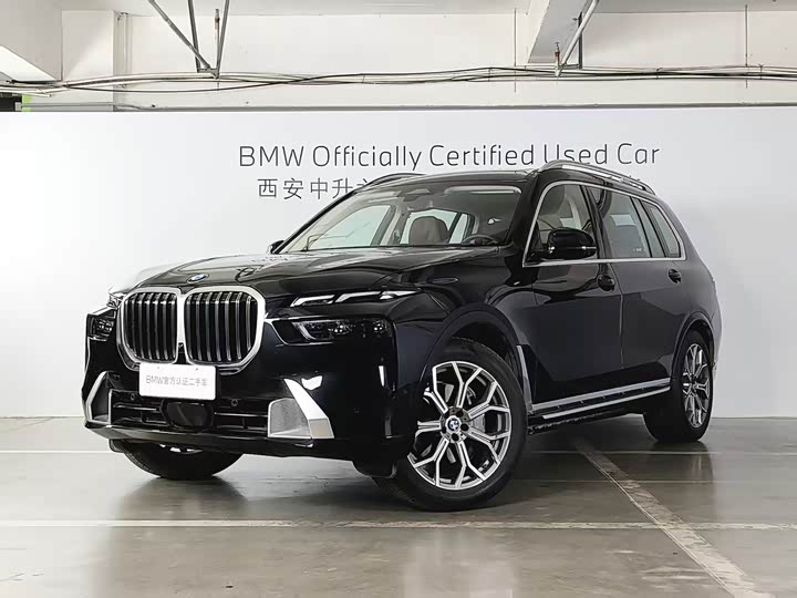 Фото 1 - BMW X7