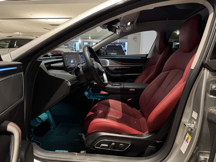 Фото 4 - XPeng P7