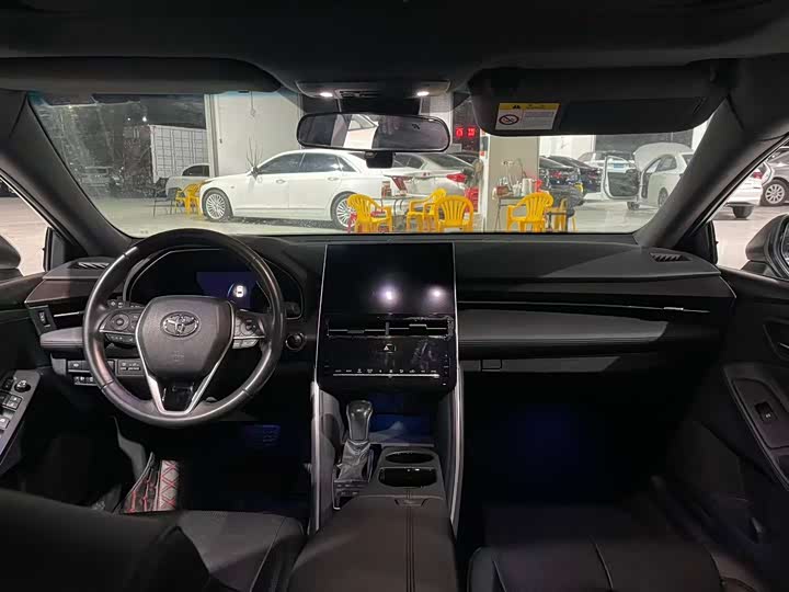 Фото 7 - Toyota Avalon