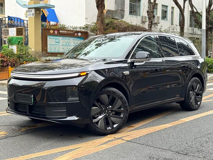 Фото 1 - LiXiang L6