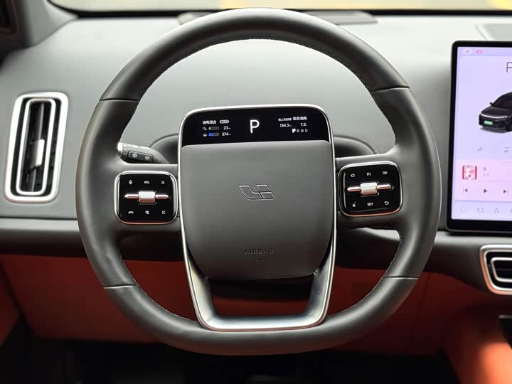 Фото 6 - LiXiang L6