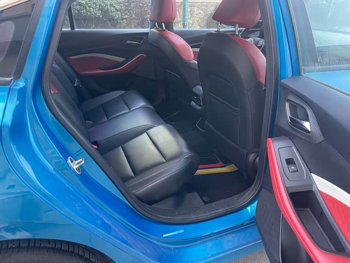 Фото 9 - MG Motor 5