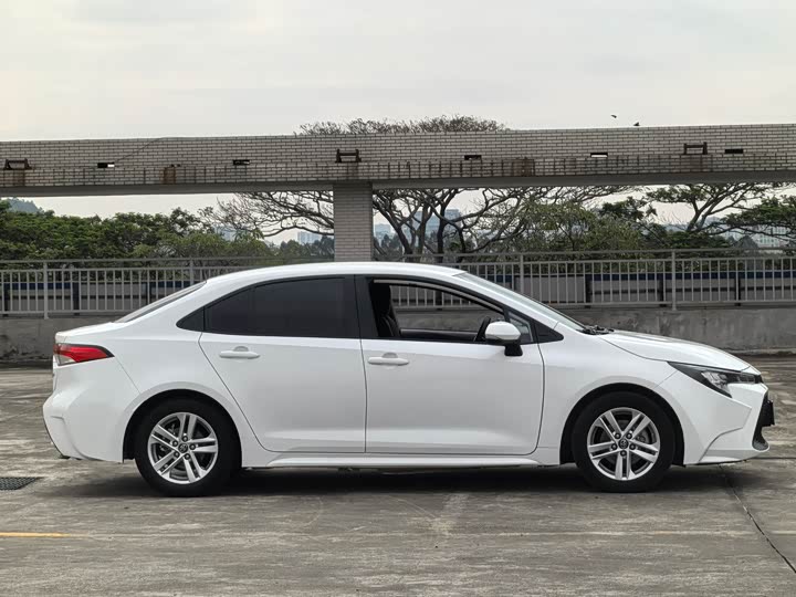 Photo 4 - Toyota Levin