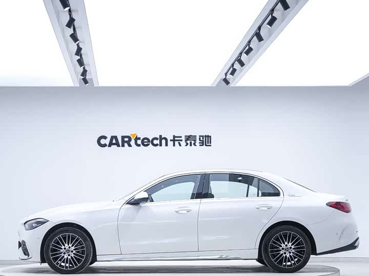 Фото 2 - Mercedes-Benz C-Class