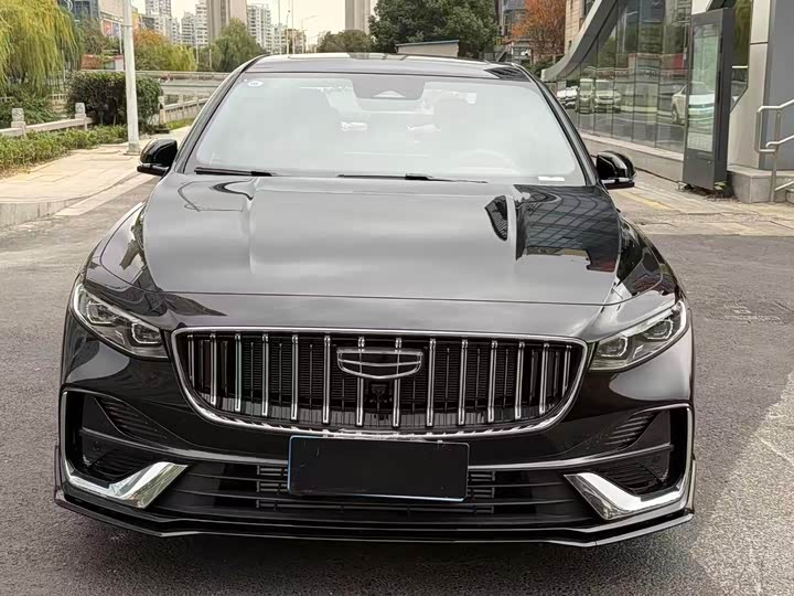 Фото 2 - Geely Preface