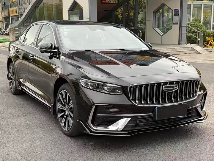 Фото 3 - Geely Preface