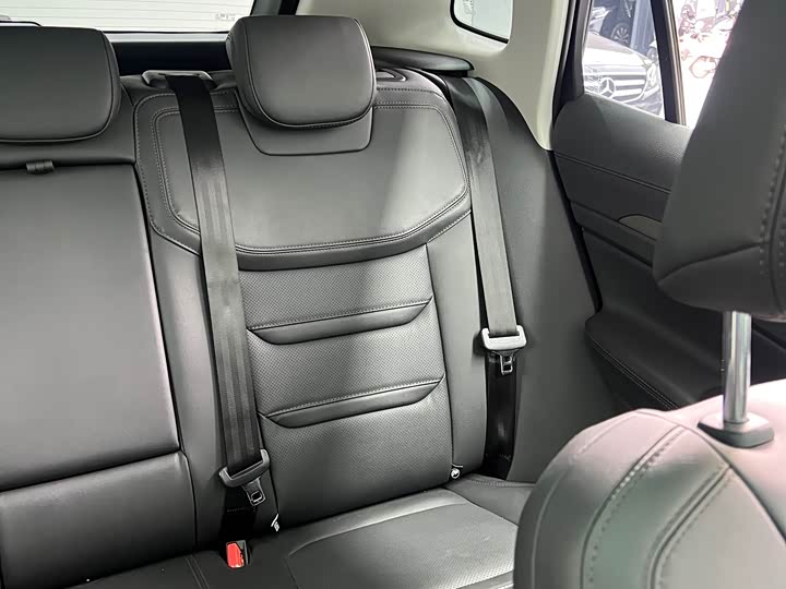 Фото 8 - Ford Equator Sport