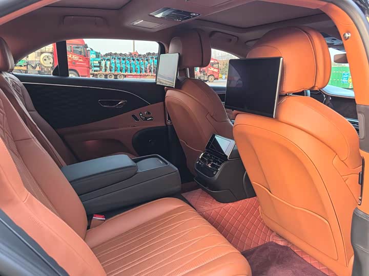 Фото 4 - Bentley Flying Spur Hybrid