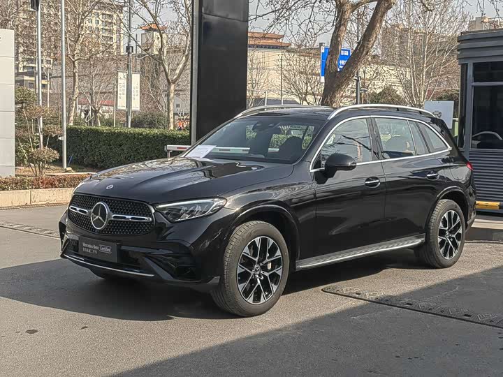 Photo 2 - Mercedes-Benz GLC-Class Hybrid