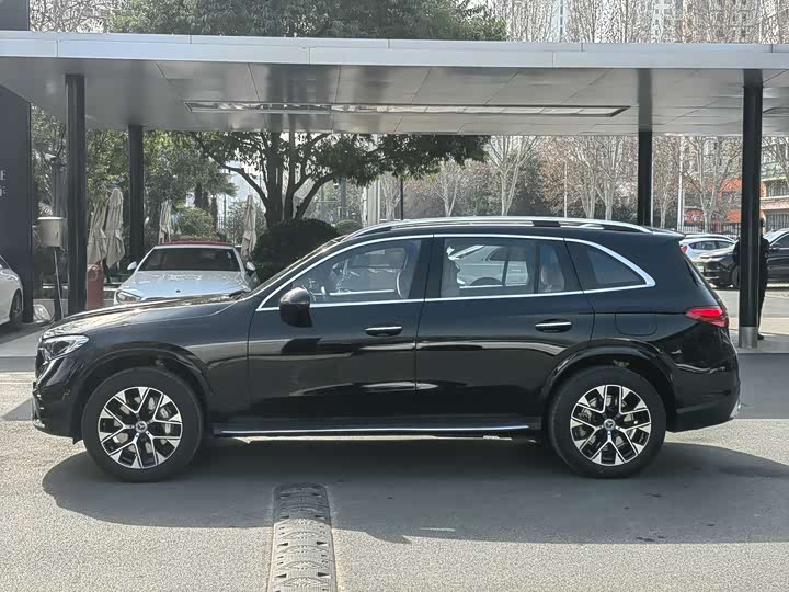 Photo 4 - Mercedes-Benz GLC-Class Hybrid