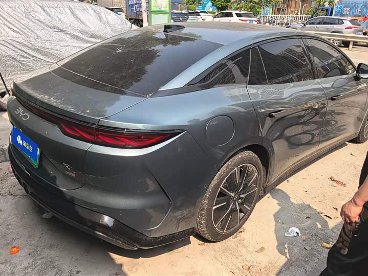 Фото 3 - BYD Han L