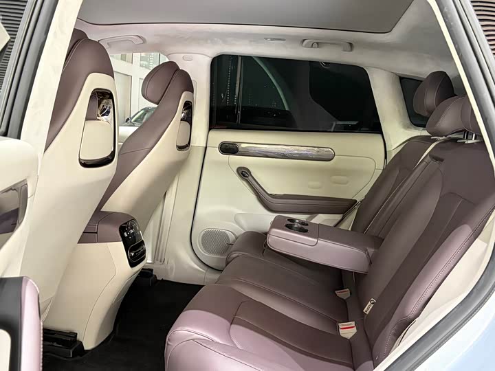 Фото 7 - Leapmotor C11