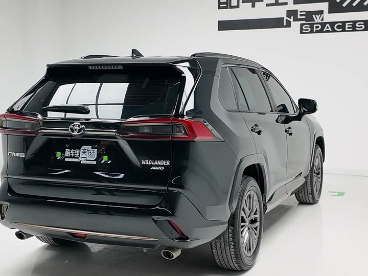 Photo 4 - Toyota Wildlander