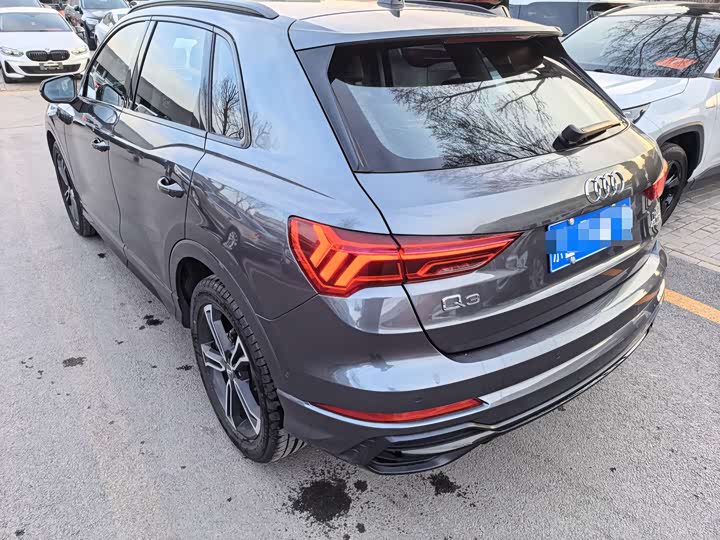 Фото 4 - Audi Q3