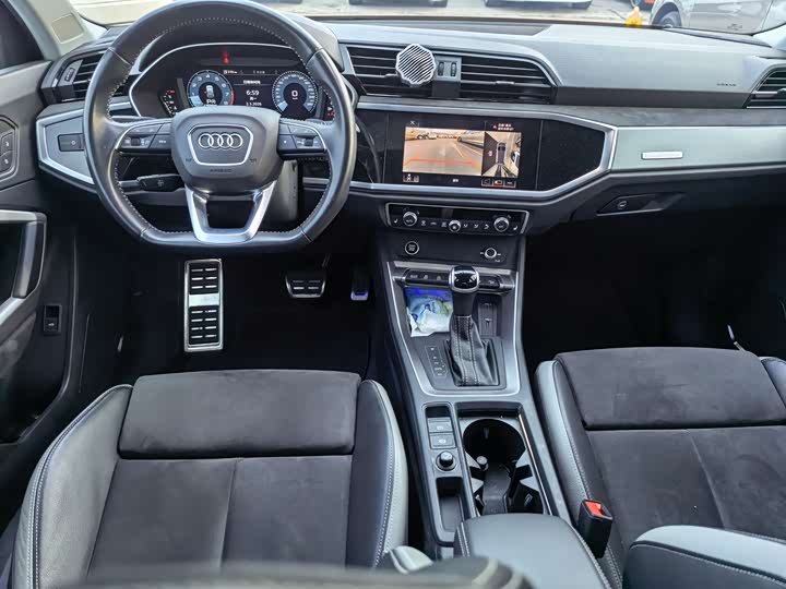 Фото 9 - Audi Q3
