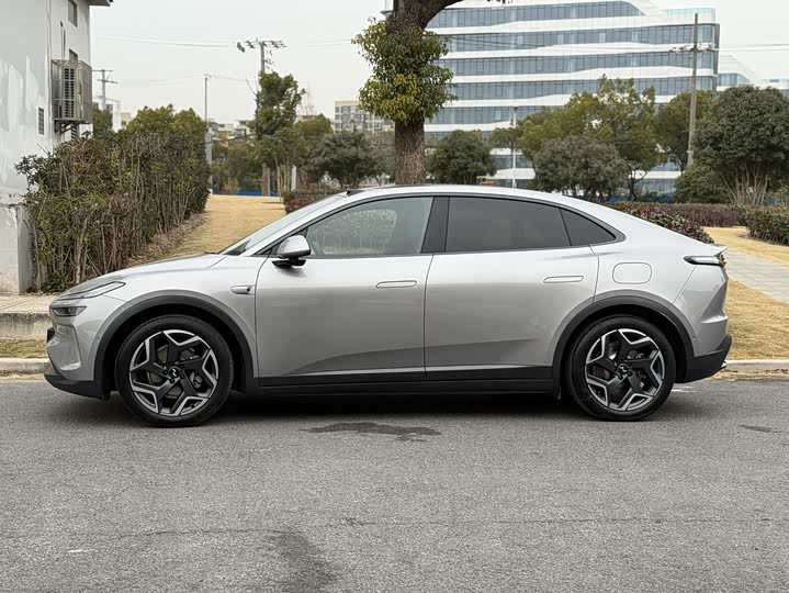 Фото 3 - Nio Onvo L60