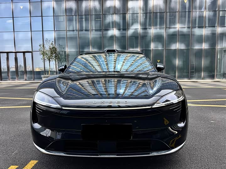 Фото 2 - Luxeed R7