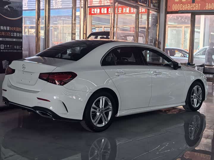 Фото 9 - Mercedes-Benz A-Class