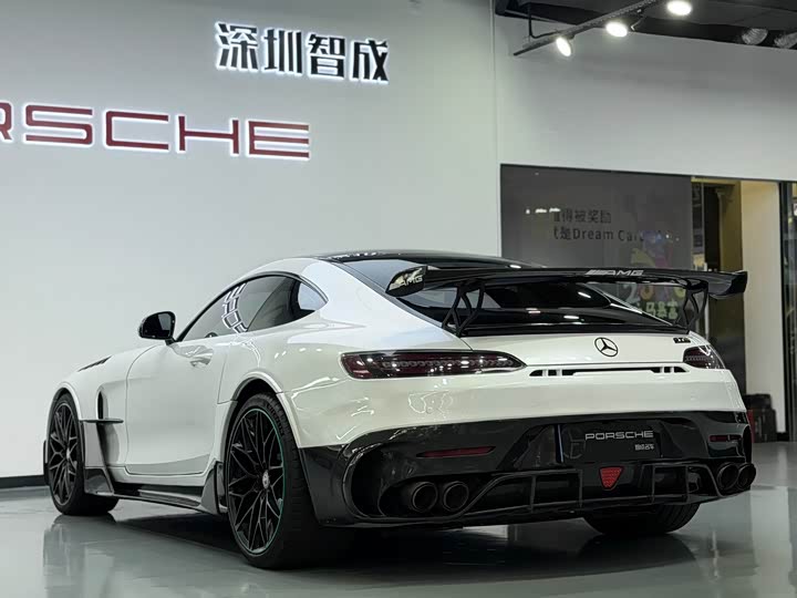 Фото 7 - Mercedes-Benz AMG GT