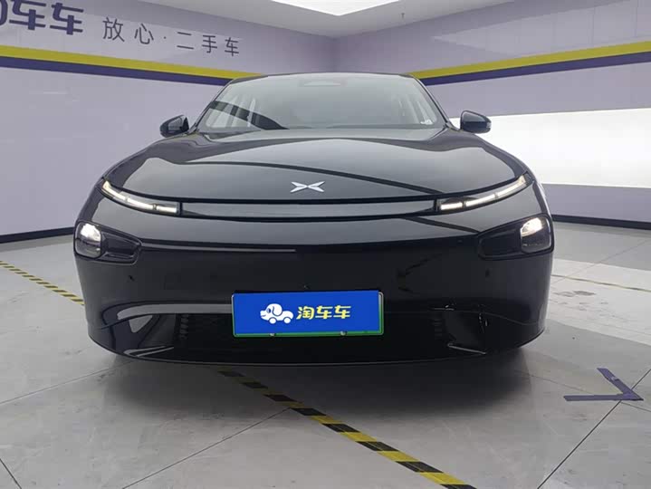 Фото 2 - XPeng P7