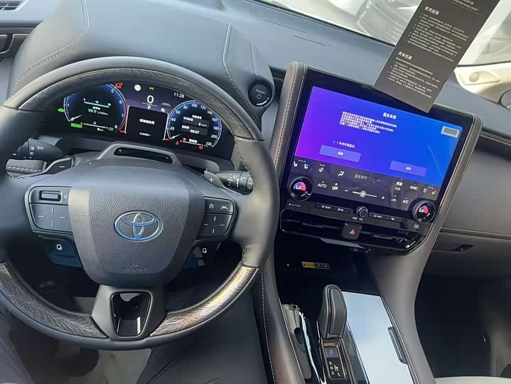 Photo 9 - Toyota Alphard