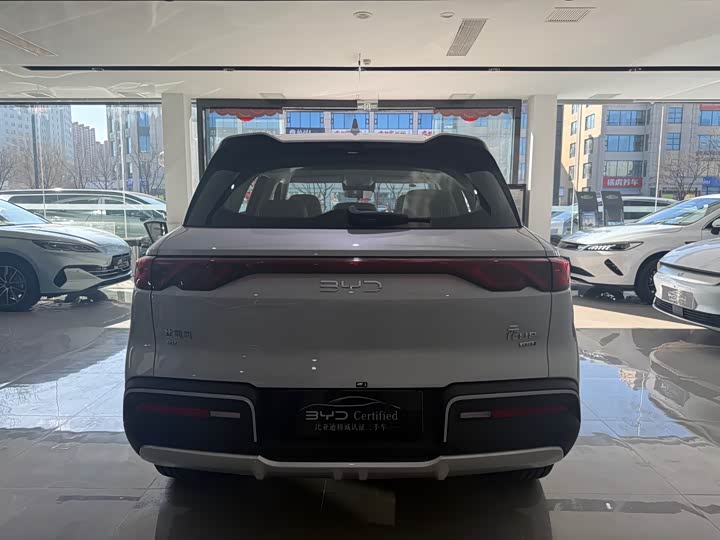 Фото 8 - BYD Yuan Up