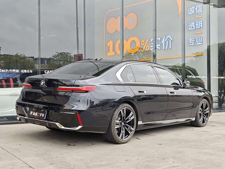 Фото 6 - BMW 7 Series
