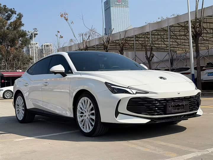 Фото 3 - MG Motor 7