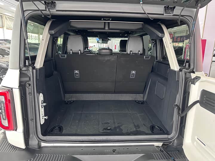 Фото 7 - Ford Bronco