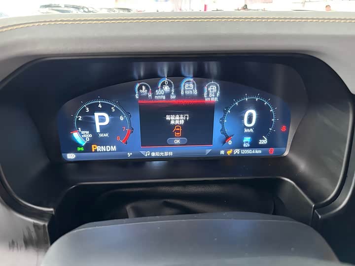 Фото 9 - Ford Bronco