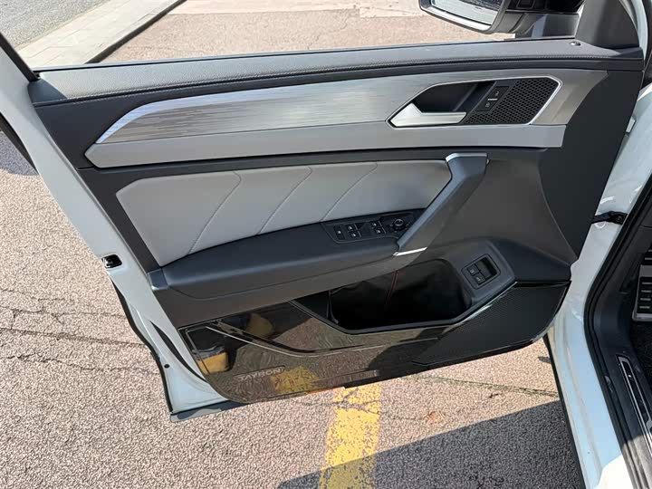 Фото 6 - Volkswagen Tayron GTE Hybrid