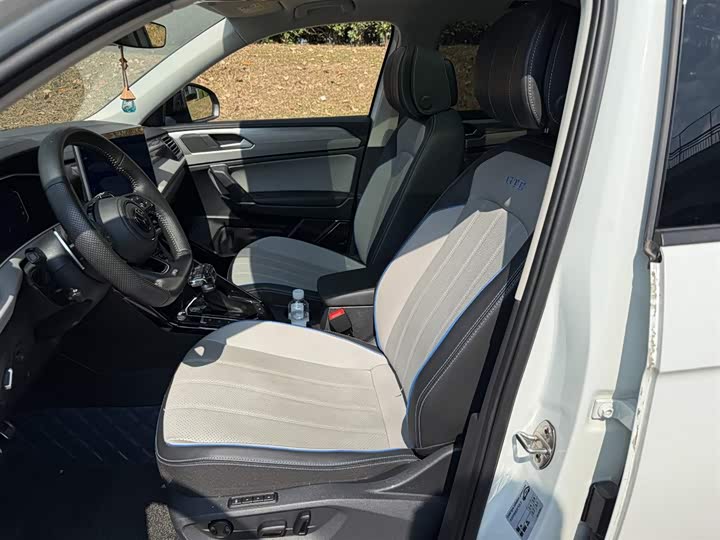 Фото 8 - Volkswagen Tayron GTE Hybrid