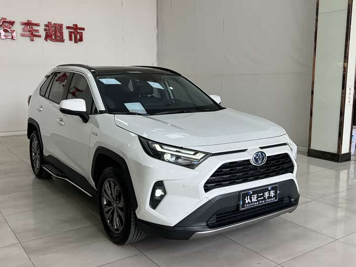 Фото 3 - Toyota RAV4