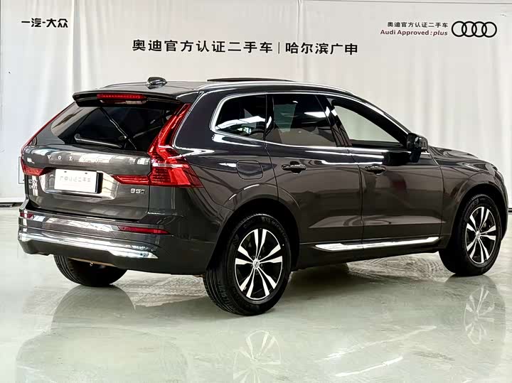 Фото 2 - Volvo XC60