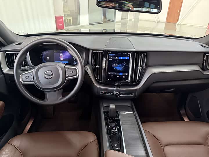 Фото 7 - Volvo XC60