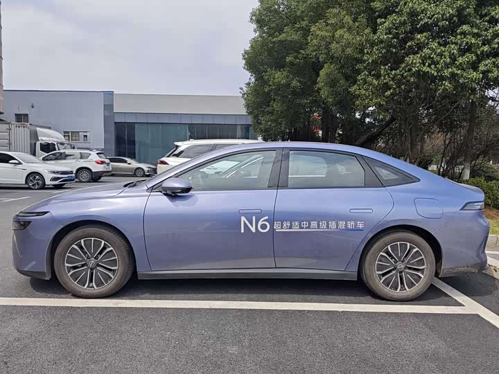 Фото 6 - Nissan N6