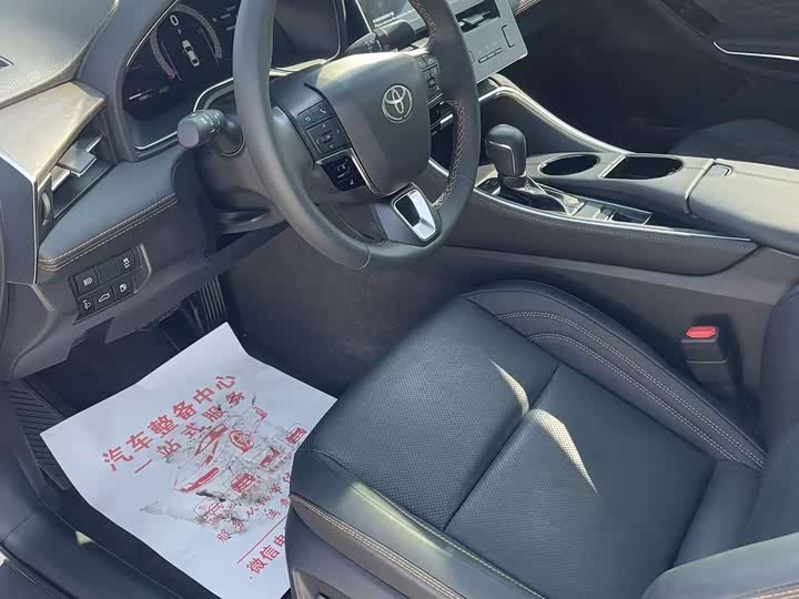 Фото 4 - Toyota Avalon