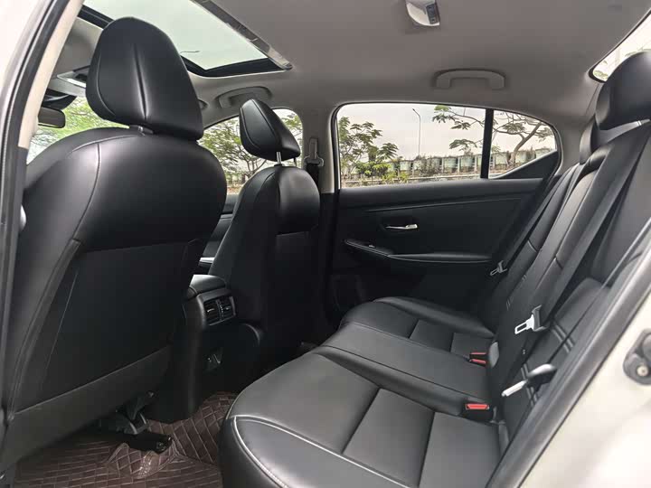Фото 7 - Nissan Sylphy