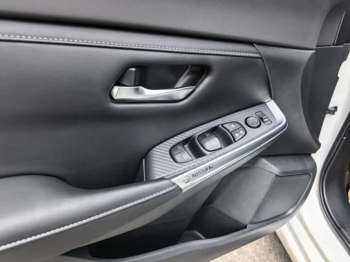 Фото 8 - Nissan Sylphy