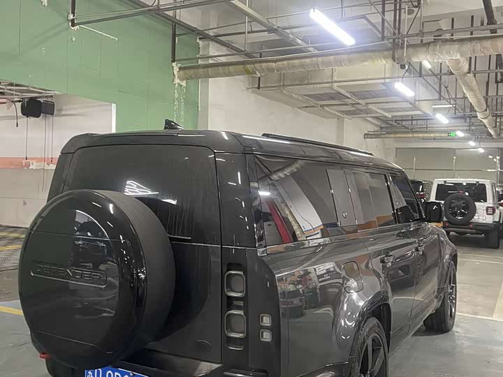 Фото 4 - Land Rover Defender