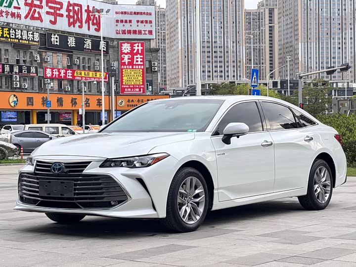 Photo 1 - Toyota Avalon