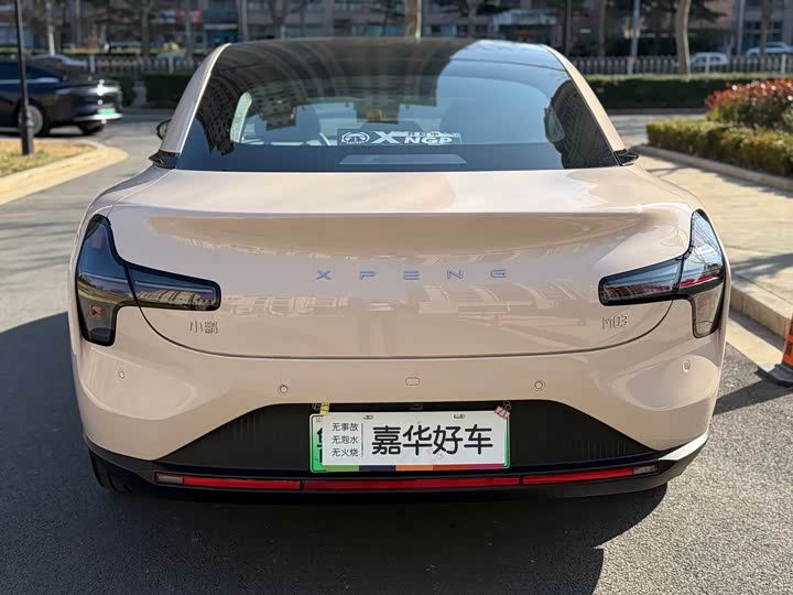 Фото 9 - XPeng Mona M03