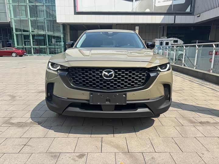 Photo 2 - Mazda CX-50
